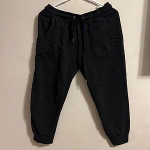 Dark grey capri sweat pants size medium